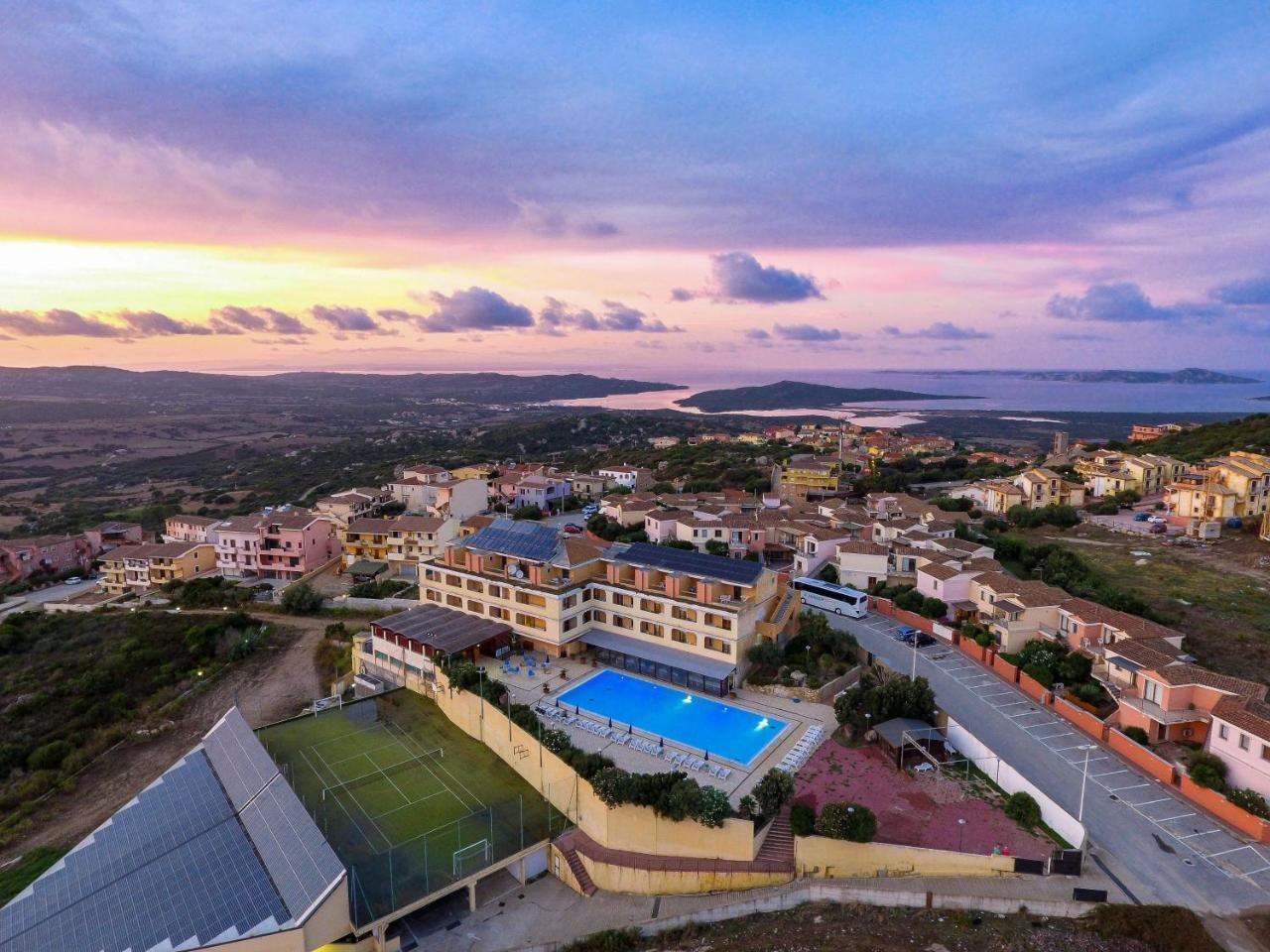 Borgo Saraceno Hotel-Residence Santa Teresa Gallura Exterior photo